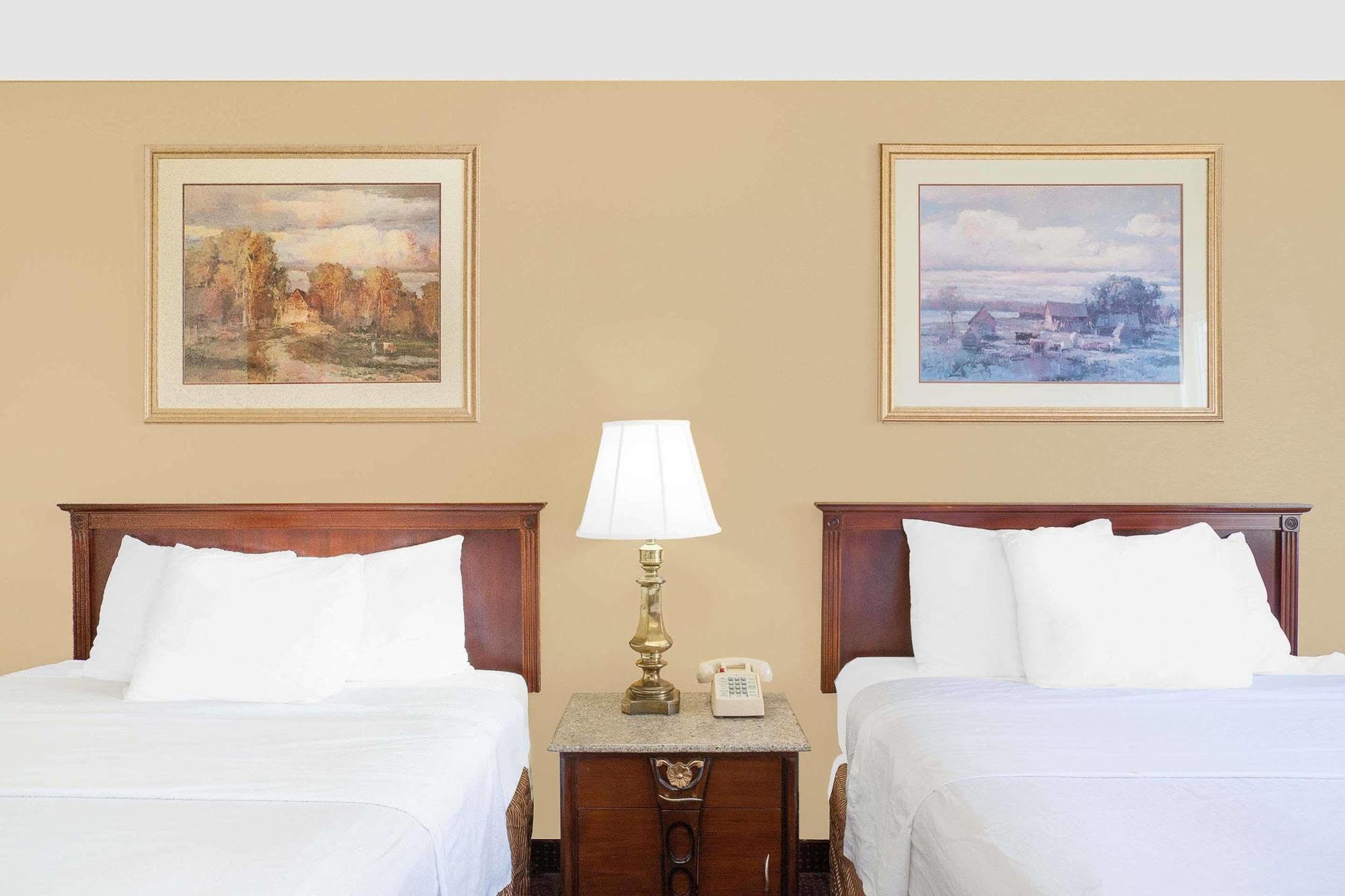 Howard Johnson By Wyndham Atlantic City Egg Harbor Township Hotell Exteriör bild